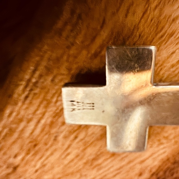 Retired James Avery Sterling Silver Cross Pendant with 24 k gold Heart - Picture 3 of 5